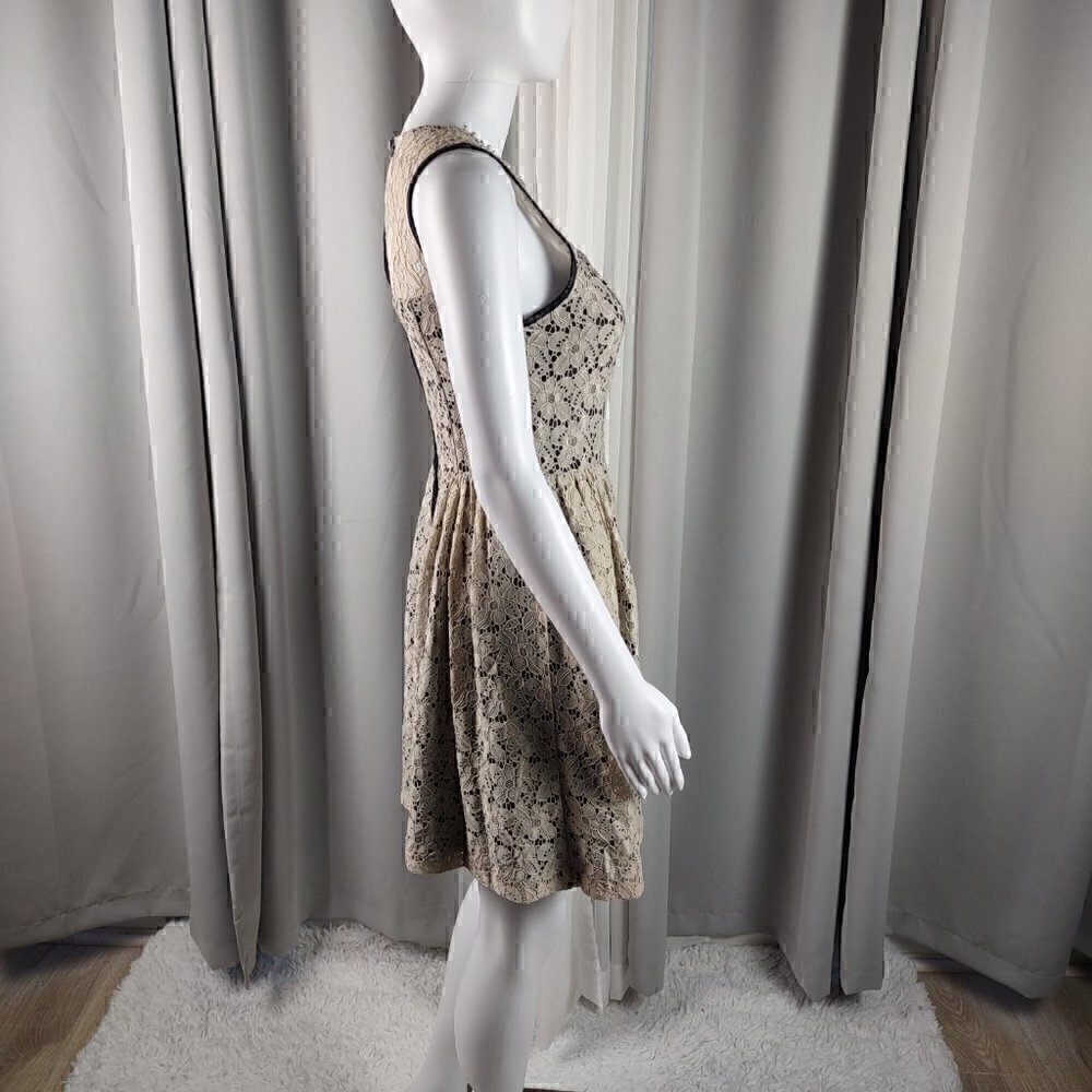 Kensie Beige And Black Embellished Crew-Neck Flared Dress Size XS (NWT) - Picture 4 of 13